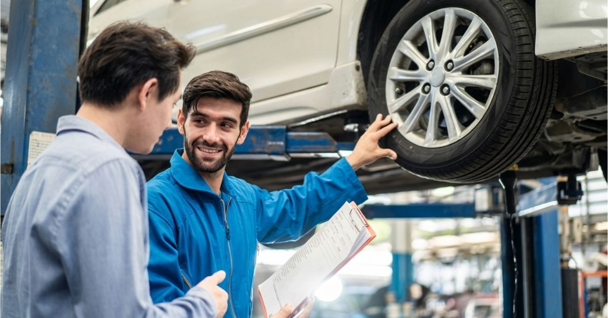 Why Do So Many Monterey Drivers Trust CARSTAR Robert’s Collision?