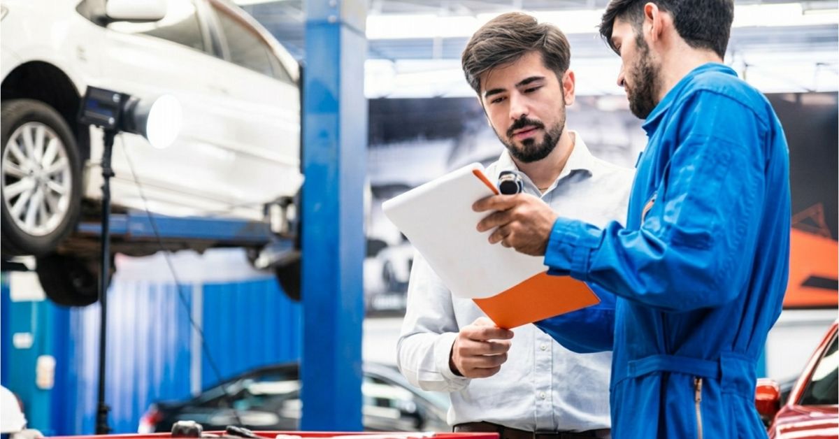 What Should I Expect During My First Visit to CARSTAR Robert’s Collision?